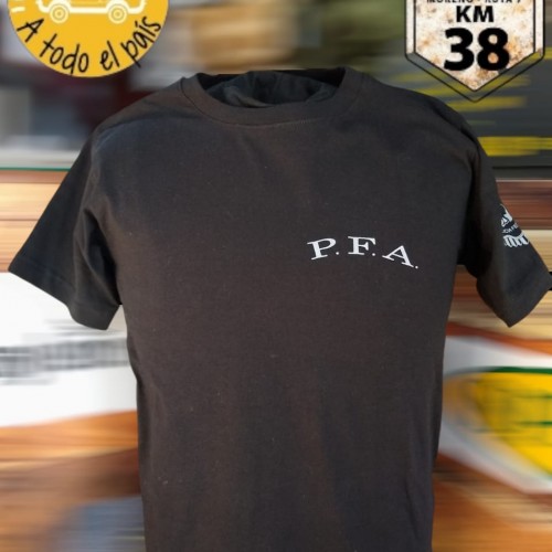 remera negra PFA gris 1