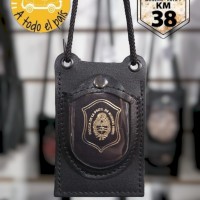 porta credencial colgante PBA oro