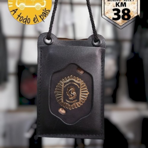 porta credencial colgante PFA oro