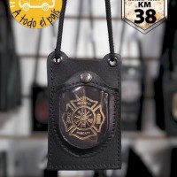 porta credencial colgante bombero oro 2