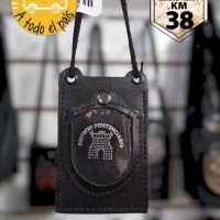 porta credencial colgante servicio penintenciario plata