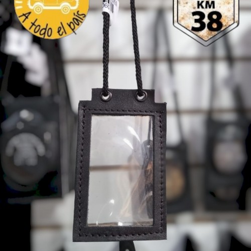 porta credencial colgante transparente