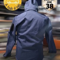 campera soft shell azul capucha 4