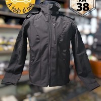 campera soft shell negra 1