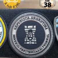 escudo SPF gris