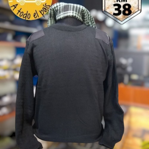 tricota negra cuello redondo 1