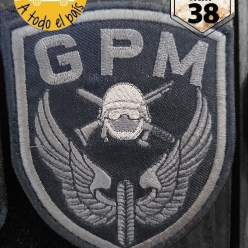 escudo GPM gris