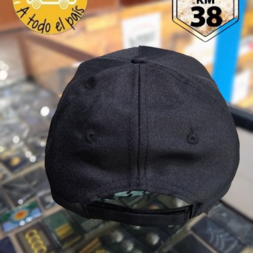 gorra negra 3