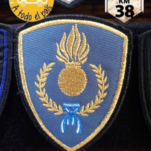 0 cuerpo guardia infanteria oro