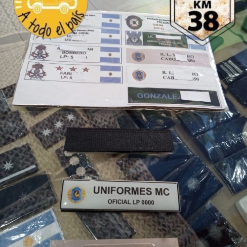 gafete acrilico iman. velcro PFA