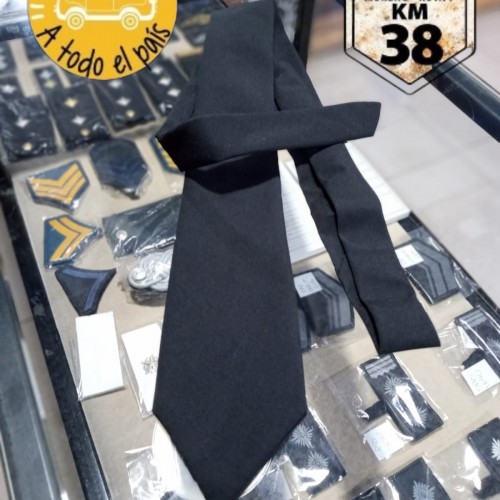 corbata negra