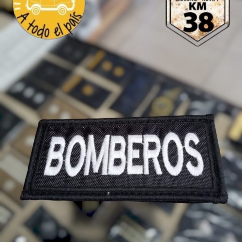 cartel chico bombero blanco