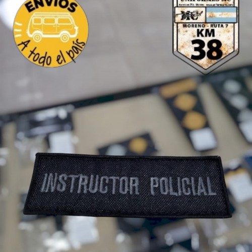 cartel chico instructor policial gris
